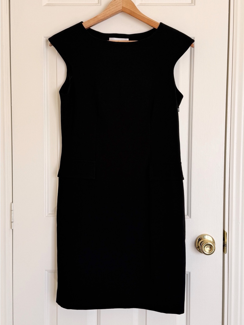 Bloomingdale's Black Sleeveless Midi Sheath Dress
